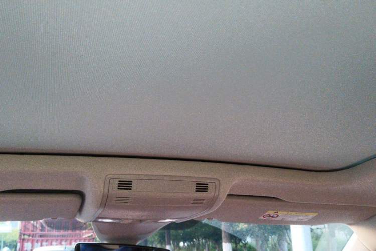 Used Volkswagen Tayron 2024 300TSI Two-Wheel-Drive Luxury Plus Advanced Version Headliner