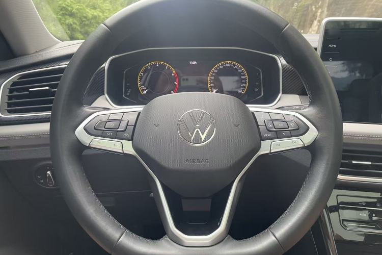 Used Volkswagen Tayron 2024 330TSI Two-Wheel Drive Luxury Plus Advanced Version Interior 2