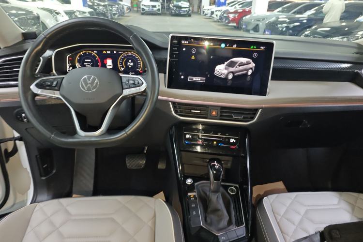 Used Volkswagen Tayron 2024 330TSI Two-Wheel Drive Luxury Plus Advanced Version Interior 2