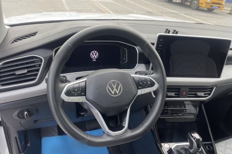 Used Volkswagen Tayron 2024 300TSI Two-Wheel-Drive Luxury Plus Advanced Version Interior 2