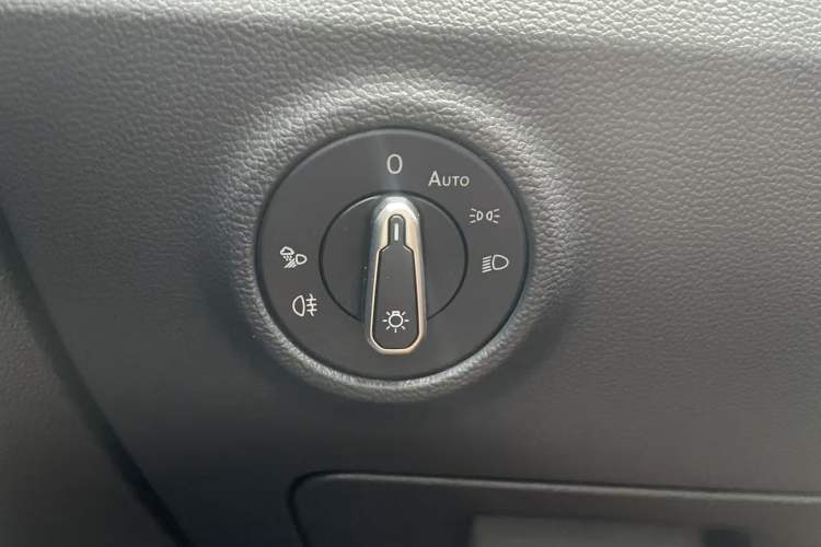 Used Volkswagen Tayron 2024 330TSI Two-Wheel Drive Luxury Plus Advanced Version Interior 3