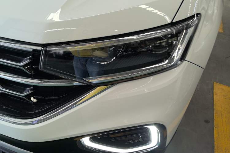 Used Volkswagen Tayron 2024 300TSI Two-Wheel-Drive Luxury Plus Advanced Version Left Front Headlight