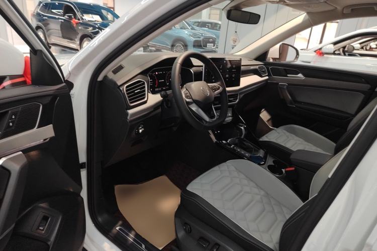 Used Volkswagen Tayron 2024 330TSI Two-Wheel Drive Luxury Plus Advanced Version Left Front Seat