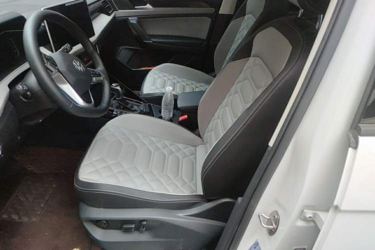 Used Volkswagen Tayron 2024 330TSI Two-Wheel Drive Luxury Plus Advanced Version Left Front Seat