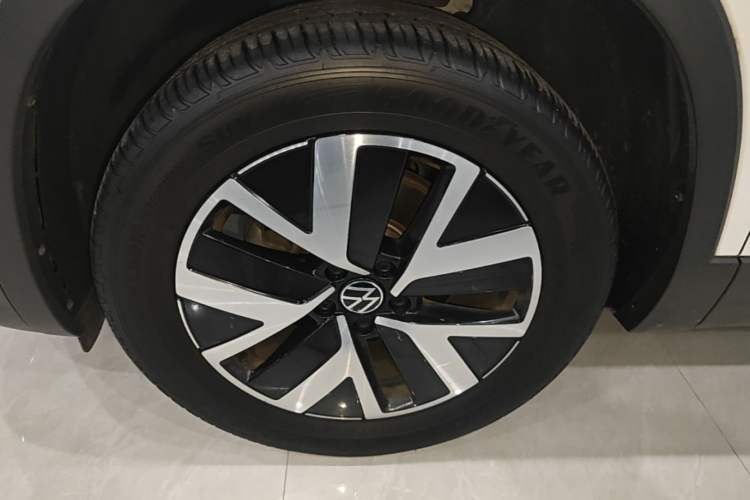 Used Volkswagen Tayron 2024 300TSI Two-Wheel-Drive Luxury Plus Advanced Version Left Front Wheel Hub