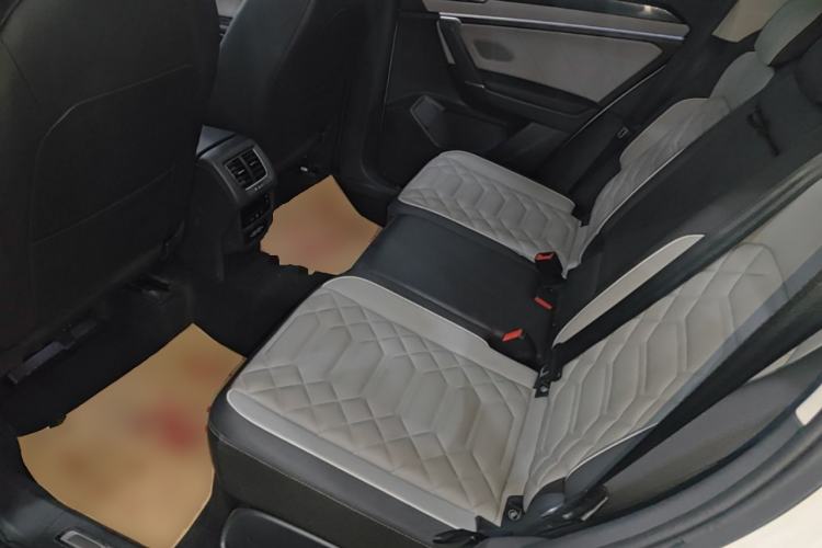 Used Volkswagen Tayron 2024 300TSI Two-Wheel-Drive Luxury Plus Advanced Version Left Rear Seat
