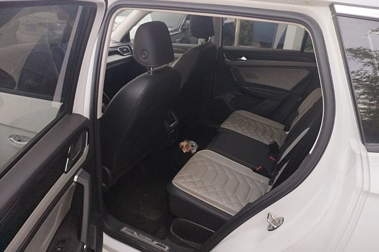 Used Volkswagen Tayron 2024 300TSI Two-Wheel-Drive Luxury Plus Advanced Version Left Rear Seat