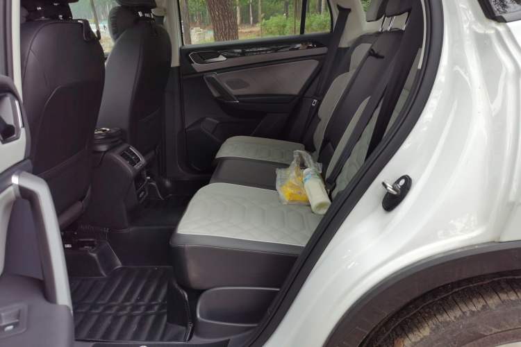 Used Volkswagen Tayron 2024 300TSI Two-Wheel-Drive Luxury Plus Advanced Version Left Rear Seat