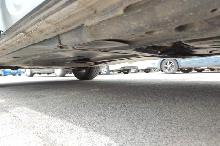 Used Volkswagen Tayron 2024 300TSI Two-Wheel-Drive Luxury Plus Advanced Version Left Side Sill
