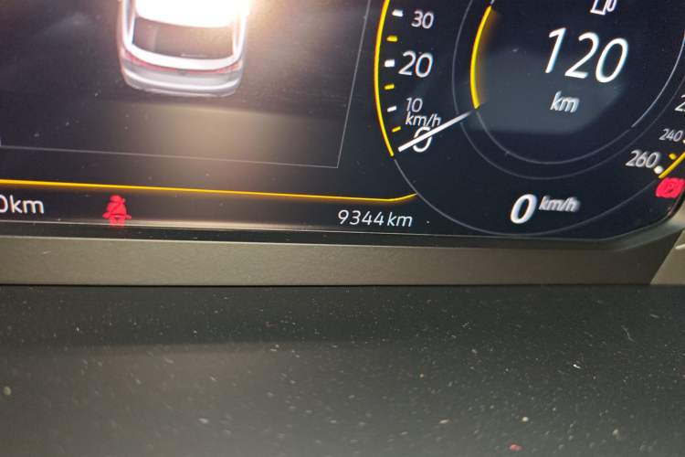 Used Volkswagen Tayron 2024 300TSI Two-Wheel-Drive Luxury Plus Advanced Version Odometer Close Up