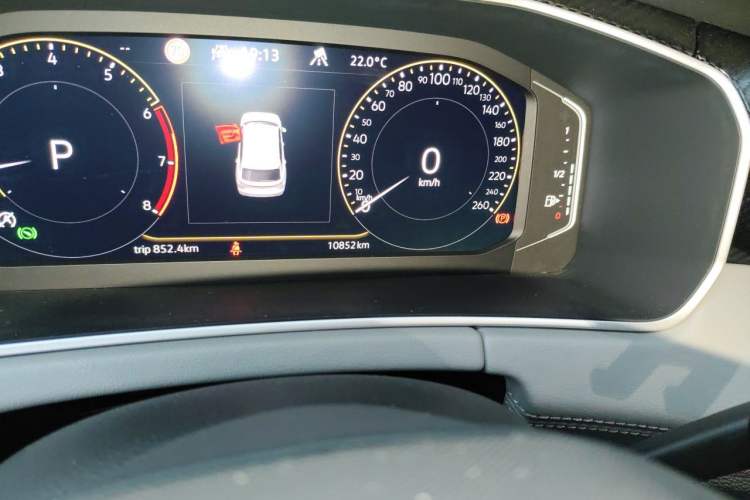 Used Volkswagen Tayron 2024 300TSI Two-Wheel-Drive Luxury Plus Advanced Version Odometer Close Up