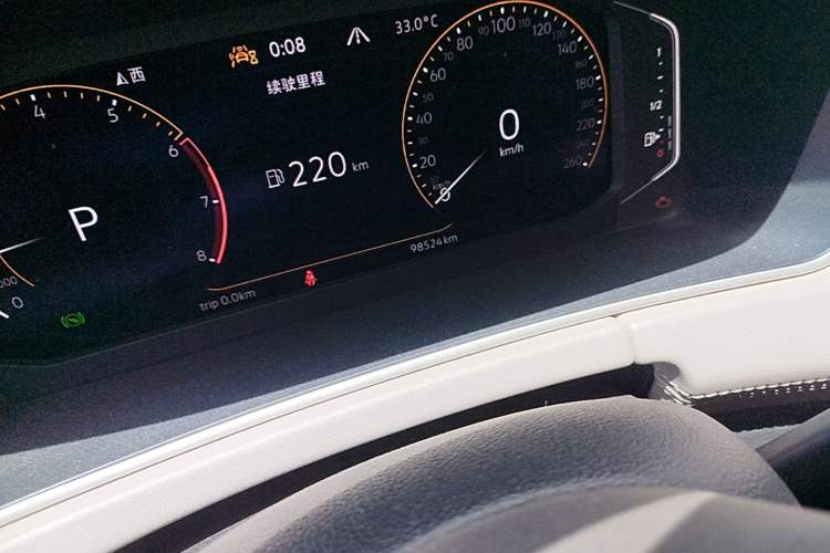 Used Volkswagen Tayron 2024 300TSI Two-Wheel-Drive Luxury Plus Advanced Version Odometer Close Up