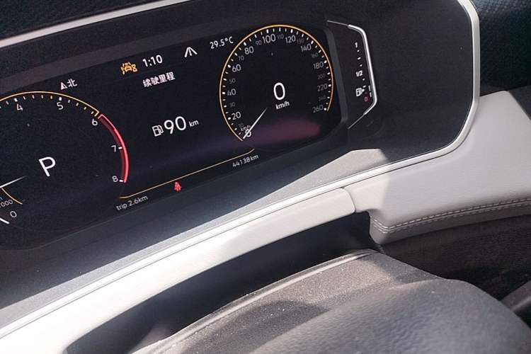 Used Volkswagen Tayron 2024 300TSI Two-Wheel-Drive Luxury Plus Advanced Version Odometer Close Up