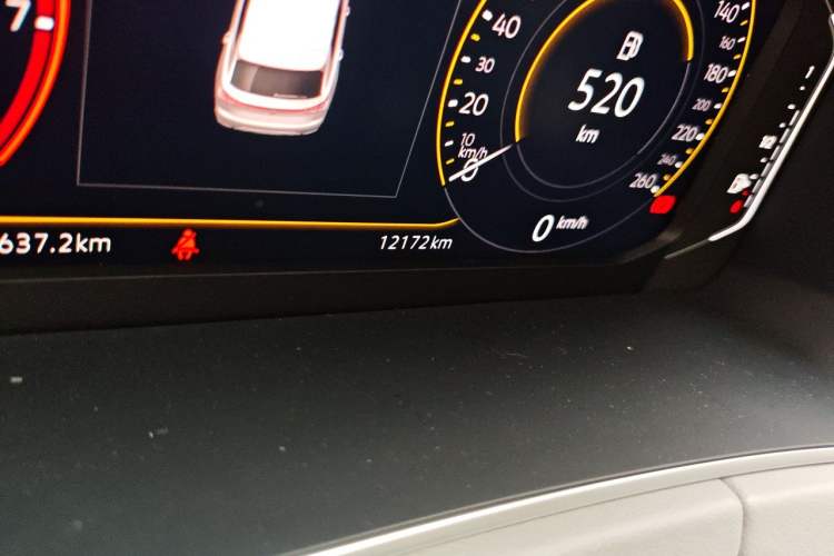 Used Volkswagen Tayron 2024 300TSI Two-Wheel-Drive Luxury Plus Advanced Version Odometer Close Up