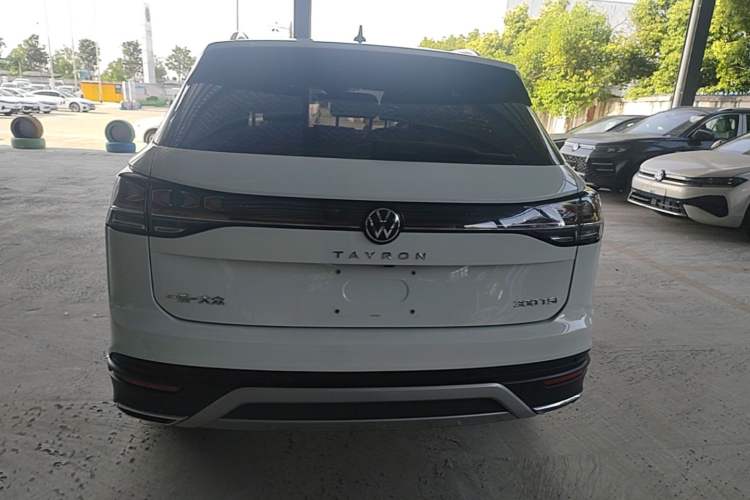 Used Volkswagen Tayron 2024 300TSI Two-Wheel-Drive Luxury Plus Advanced Version Rear
