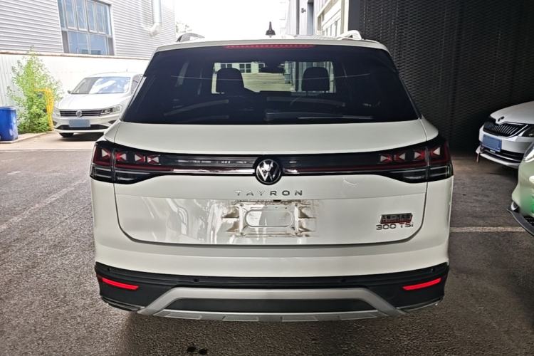 Used Volkswagen Tayron 2024 300TSI Two-Wheel-Drive Luxury Plus Advanced Version Rear
