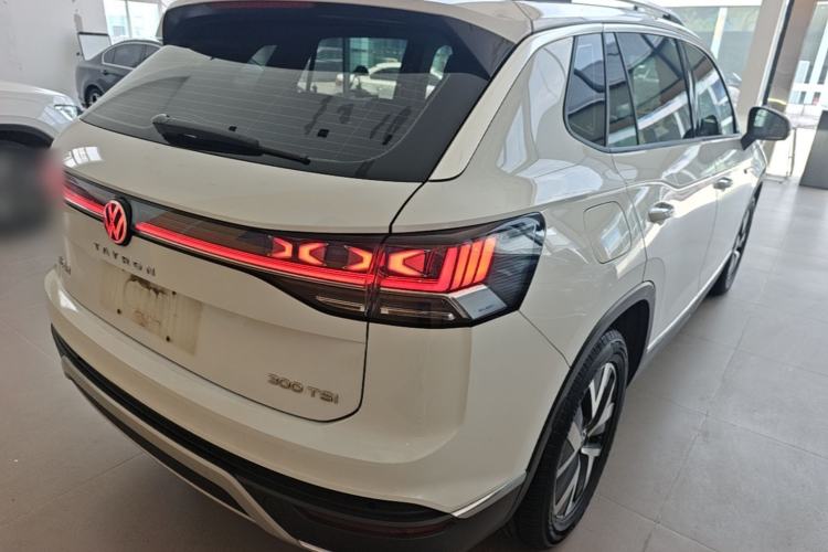 Used Volkswagen Tayron 2024 300TSI Two-Wheel-Drive Luxury Plus Advanced Version Rear Right 45 Deg