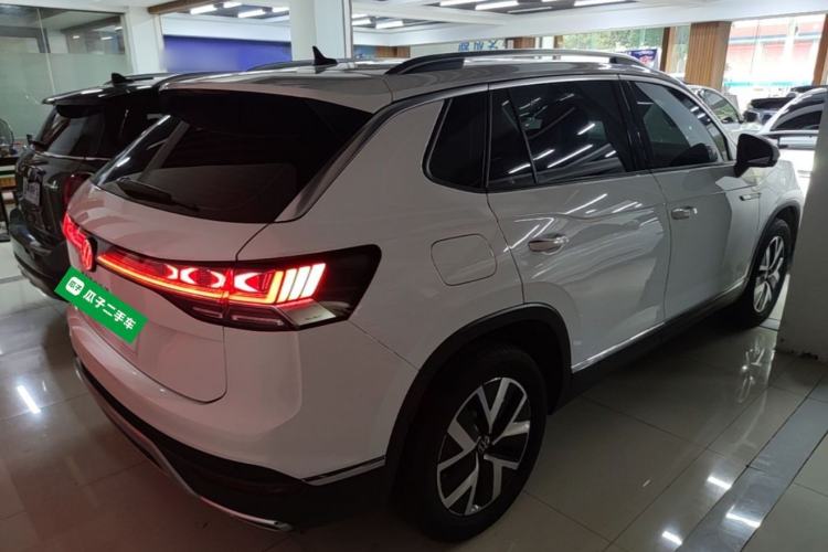 Used Volkswagen Tayron 2024 300TSI Two-Wheel-Drive Luxury Plus Advanced Version Rear Right 45 Deg