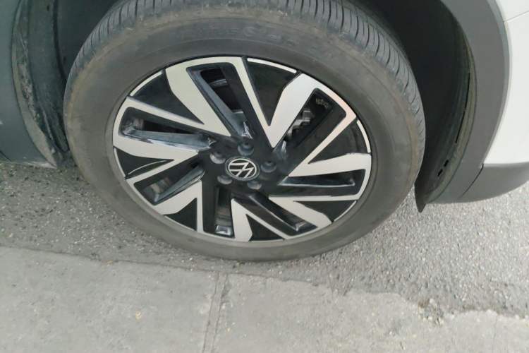 Used Volkswagen Tayron 2024 300TSI Two-Wheel-Drive Luxury Plus Advanced Version Right Front Wheel Hub
