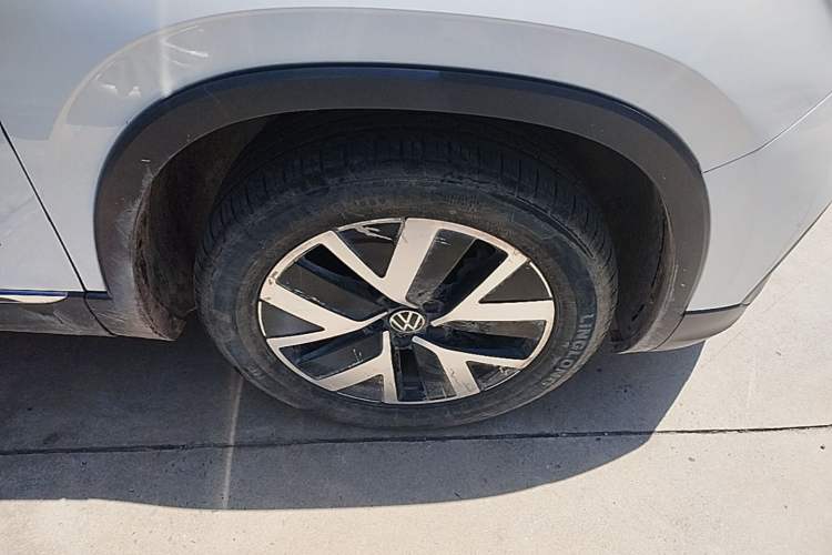 Used Volkswagen Tayron 2024 300TSI Two-Wheel-Drive Luxury Plus Advanced Version Right Front Wheel Hub