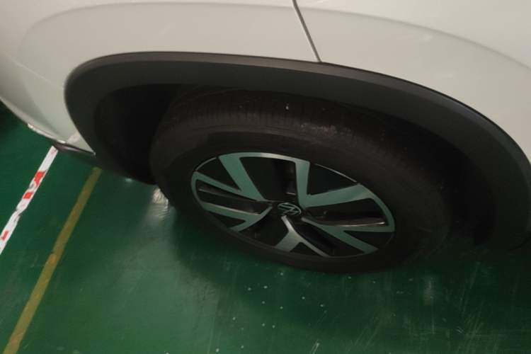 Used Volkswagen Tayron 2024 330TSI Two-Wheel Drive Luxury Plus Advanced Version Right Rear Wheel Hub