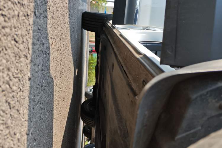 Used Volkswagen Tayron 2024 300TSI Two-Wheel-Drive Luxury Plus Advanced Version Right Side Sill
