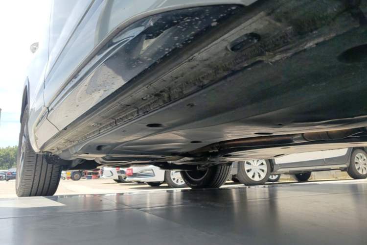 Used Volkswagen Tayron 2024 380TSI Four-Wheel Drive R-Line High-Energy Version Right Side Sill