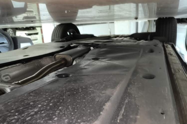 Used Volkswagen Tayron 2024 330TSI Two-Wheel Drive Luxury Plus Advanced Version Right Side Sill