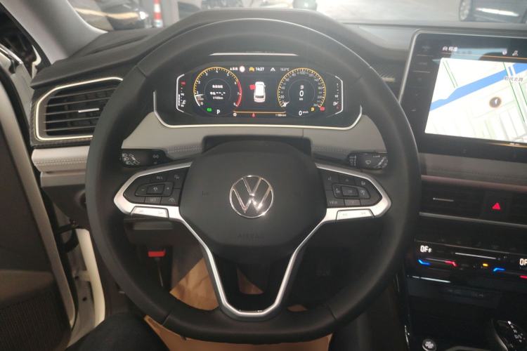 Used Volkswagen Tayron 2024 330TSI Two-Wheel Drive Luxury Plus Advanced Version Steering Wheel