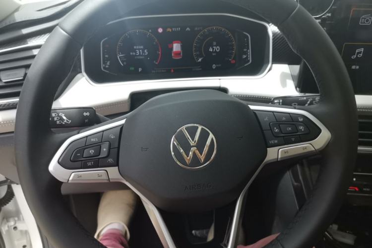 Used Volkswagen Tayron 2024 330TSI Two-Wheel Drive Luxury Plus Advanced Version Steering Wheel