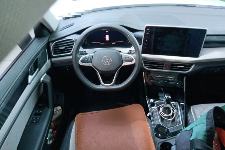 Used Volkswagen Tayron 2024 330TSI Two-Wheel Drive Luxury Plus Advanced Version Steering Wheel