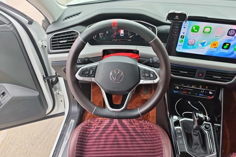 Used Volkswagen Tayron 2024 330TSI Two-Wheel Drive Luxury Plus Advanced Version Steering Wheel