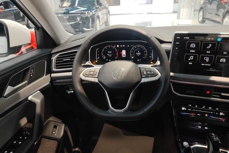 Used Volkswagen Tayron 2024 330TSI Two-Wheel Drive Luxury Plus Advanced Version Steering Wheel