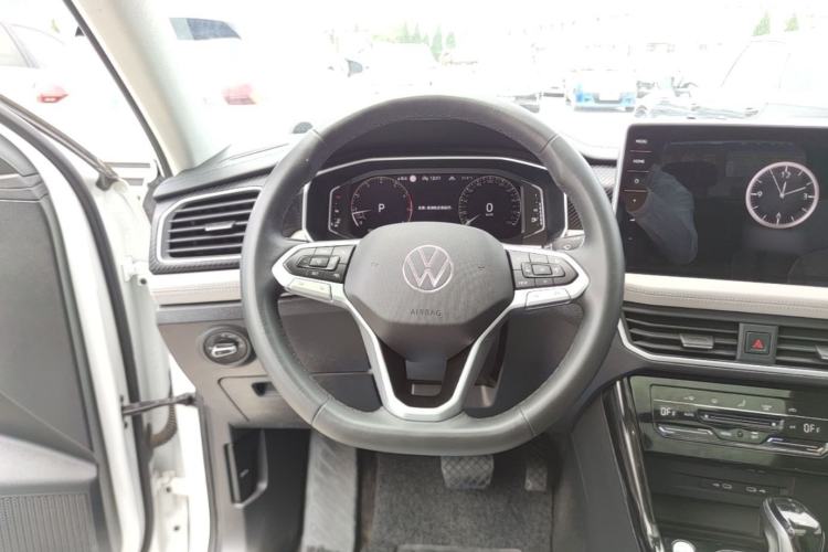 Used Volkswagen Tayron 2024 300TSI Two-Wheel-Drive Luxury Plus Advanced Version Steering Wheel