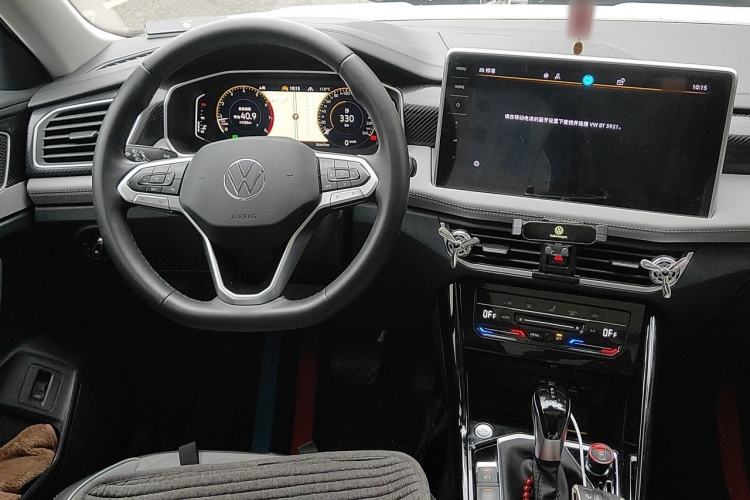 Used Volkswagen Tayron 2024 330TSI Two-Wheel Drive Luxury Plus Advanced Version Steering Wheel