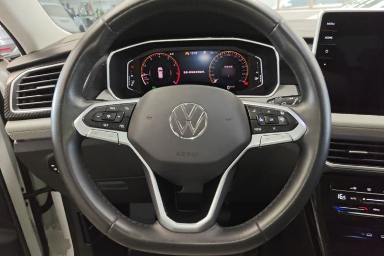 Used Volkswagen Tayron 2024 300TSI Two-Wheel-Drive Luxury Plus Advanced Version Steering Wheel