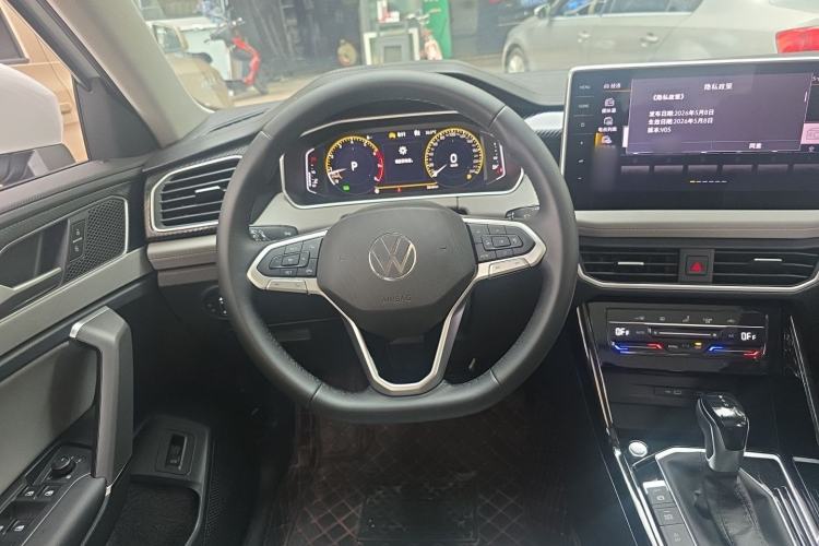 Used Volkswagen Tayron 2024 300TSI Two-Wheel-Drive Luxury Plus Advanced Version Steering Wheel