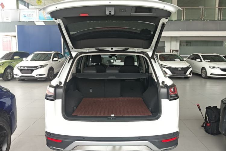 Used Volkswagen Tayron 2024 300TSI Two-Wheel-Drive Luxury Plus Advanced Version Trunk
