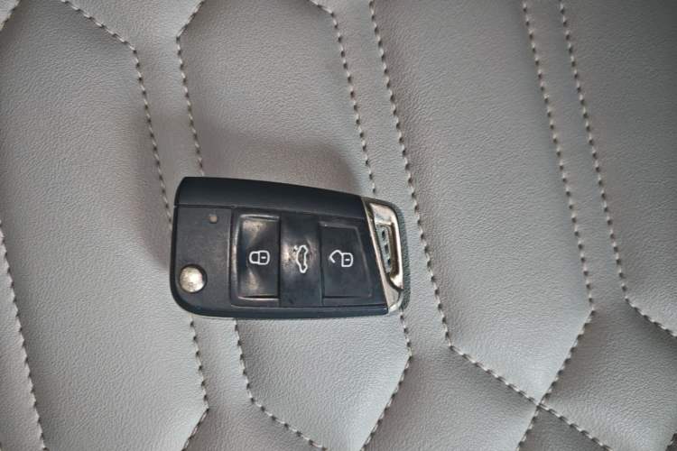 Used Volkswagen Tayron 2024 330TSI Two-Wheel Drive Luxury Plus Advanced Version Vehicle Key