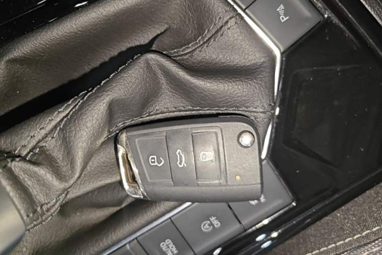 Used Volkswagen Tayron 2024 300TSI Two-Wheel-Drive Luxury Plus Advanced Version Vehicle Key