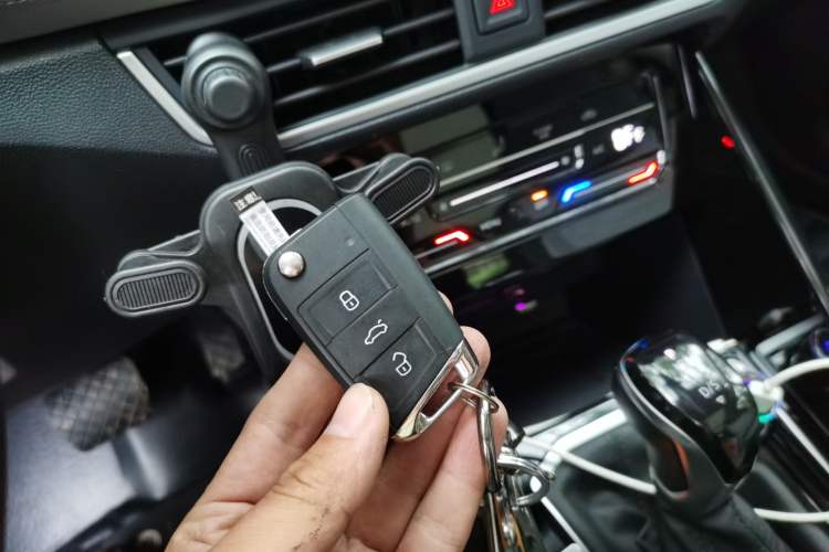 Used Volkswagen Tayron 2024 300TSI Two-Wheel-Drive Luxury Plus Advanced Version Vehicle Key