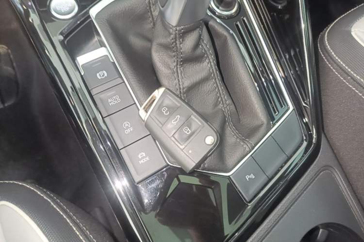 Used Volkswagen Tayron 2024 300TSI Two-Wheel-Drive Luxury Plus Advanced Version Vehicle Key