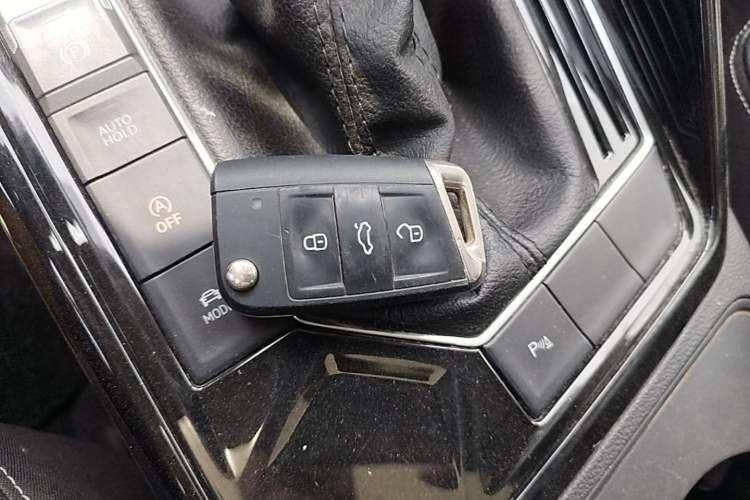 Used Volkswagen Tayron 2024 300TSI Two-Wheel-Drive Luxury Plus Advanced Version Vehicle Key
