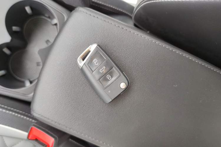 Used Volkswagen Tayron 2024 300TSI Two-Wheel-Drive Luxury Plus Advanced Version Vehicle Key