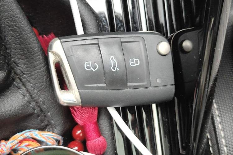 Used Volkswagen Tayron 2024 330TSI Two-Wheel Drive Luxury Plus Advanced Version Vehicle Key