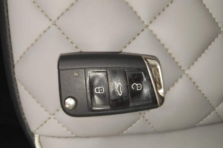 Used Volkswagen Tayron 2024 300TSI Two-Wheel-Drive Luxury Plus Advanced Version Vehicle Key