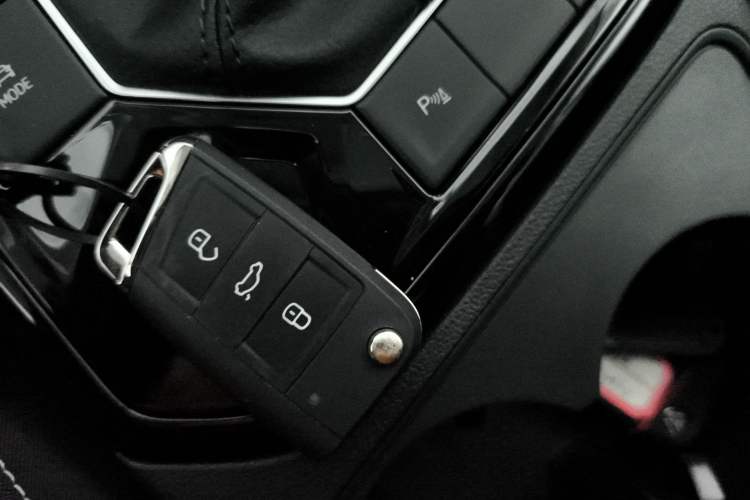 Used Volkswagen Tayron 2024 330TSI Two-Wheel Drive Luxury Plus Advanced Version Vehicle Key