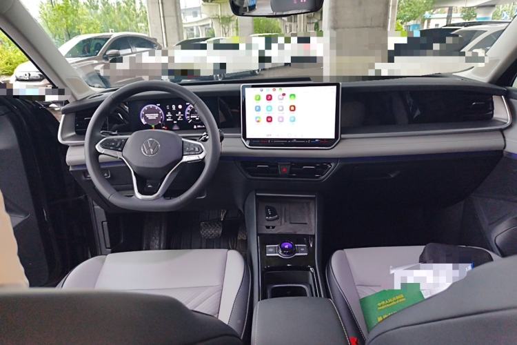 Used Volkswagen Tayron 2025 Tiguan L 330TSI Two-Wheel-Drive Elite Center Console
