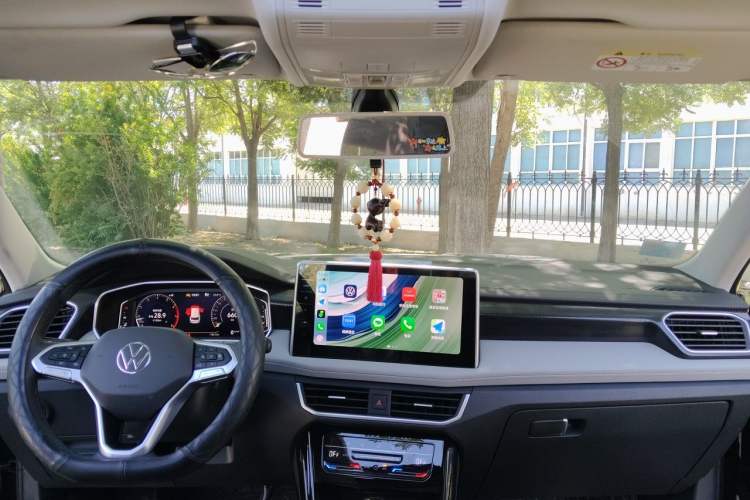 Used Volkswagen Tayron 2025 Zhongxiang Version 300TSI Center Console