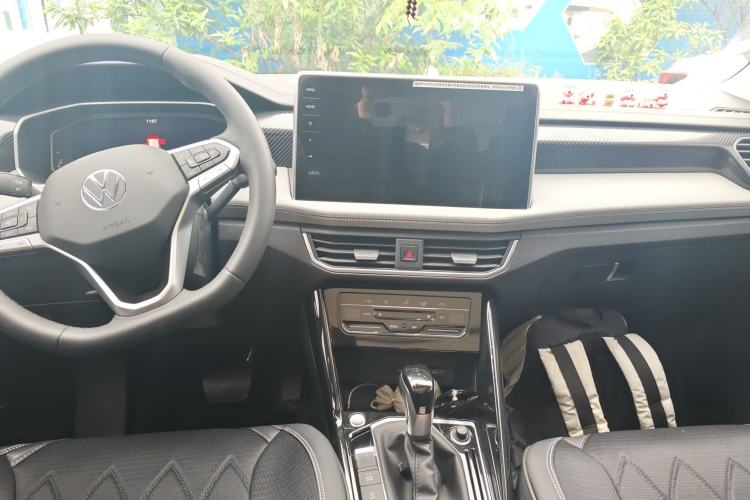 Used Volkswagen Tayron 2025 Zhongxiang Version 330TSI Center Console